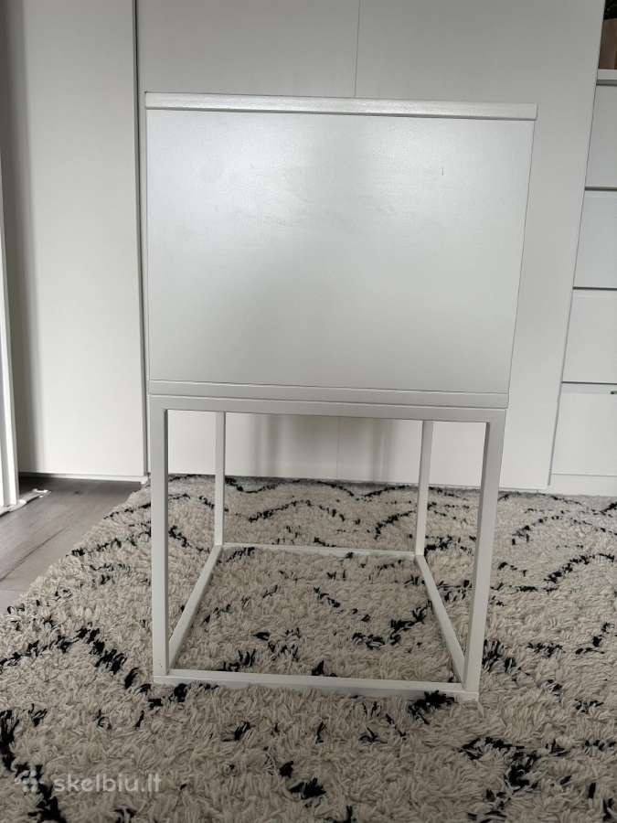 Vikhammer naktinis staliukas iš Ikea - nuotraukos Nr. 2