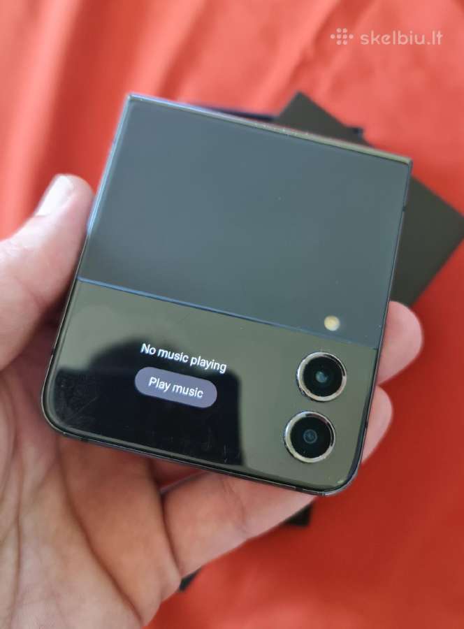 Samsung Galaxy Z Flip 4 - nuotraukos Nr. 5