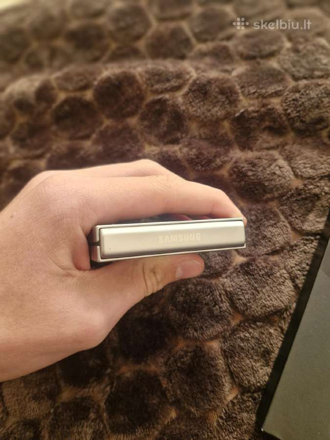 Samsung Z flip 6 - nuotraukos Nr. 12