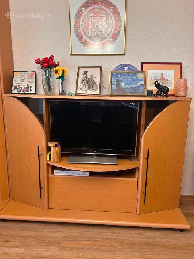 Indauja / vitrina ir TV bufetas / komoda - nuotraukos Nr. 2
