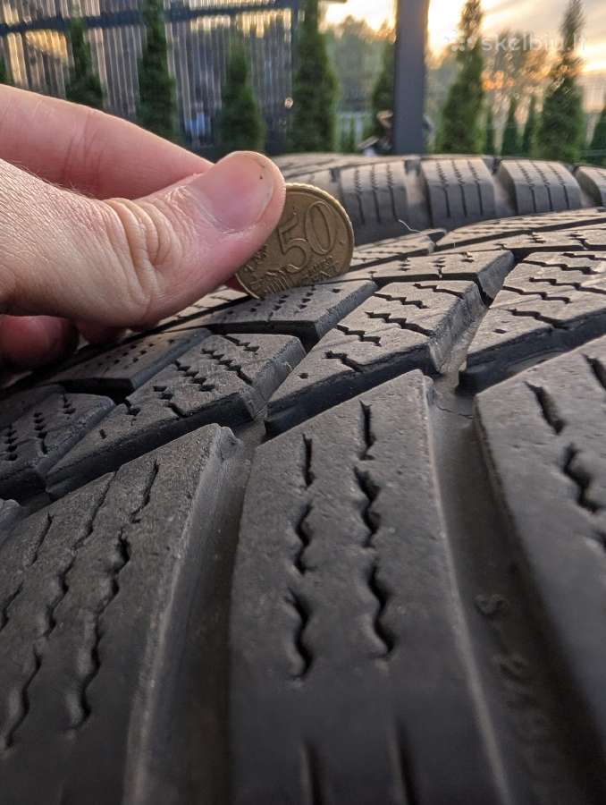 Continental 215/65/r17 žieminės padangos - nuotraukos Nr. 4