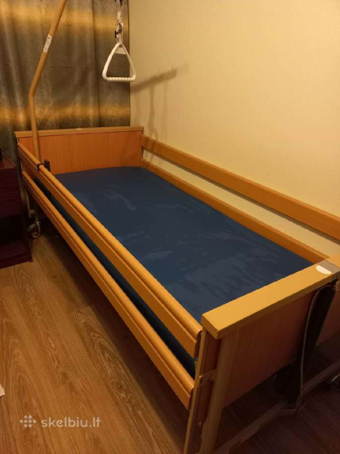 Parduodu el. funkcinę slaugos lovą su čiužiniu - nuotraukos Nr. 2