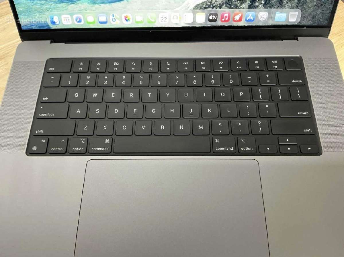 Apple MacBook Pro 16 M1 Pro / 16 GB / 500 GB SSD - nuotraukos Nr. 2