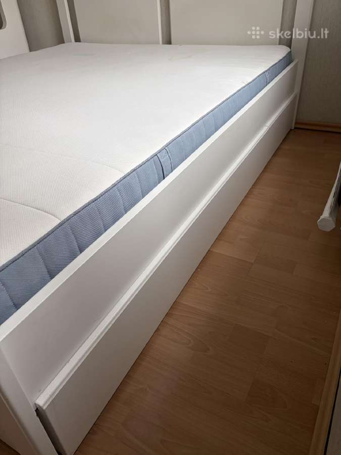 Balta lova 160 200 cm su Ikea čiužiniu - nuotraukos Nr. 3