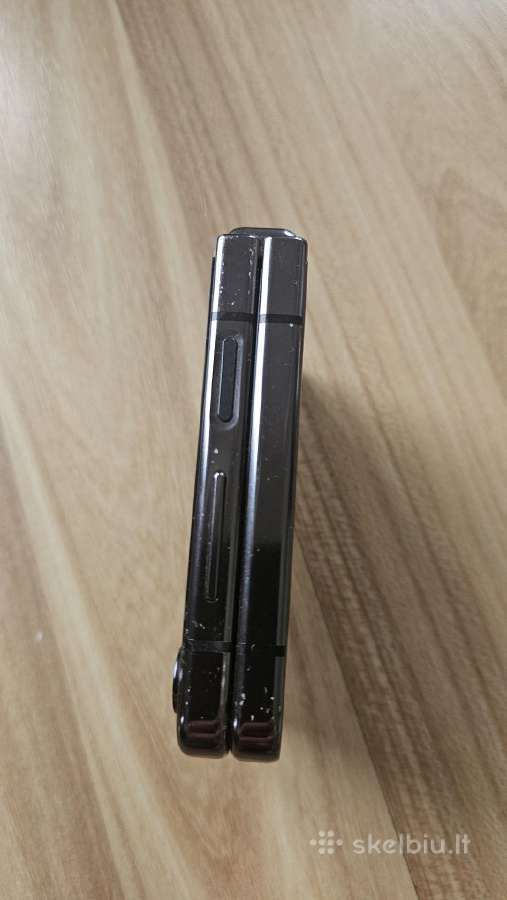 Parduodu Samsung flip 5 su defektais - nuotraukos Nr. 7
