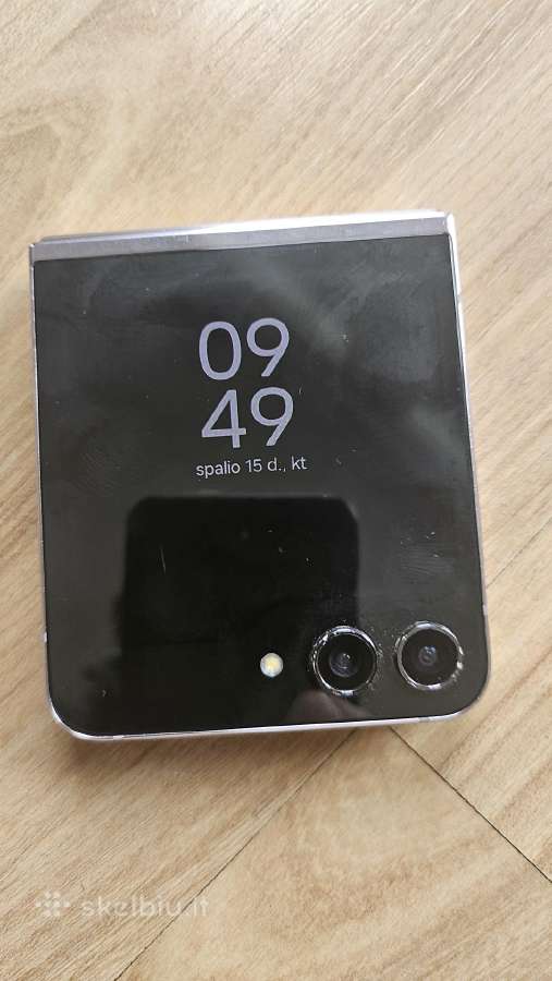 Parduodu Samsung flip 5 su defektais - nuotraukos Nr. 14