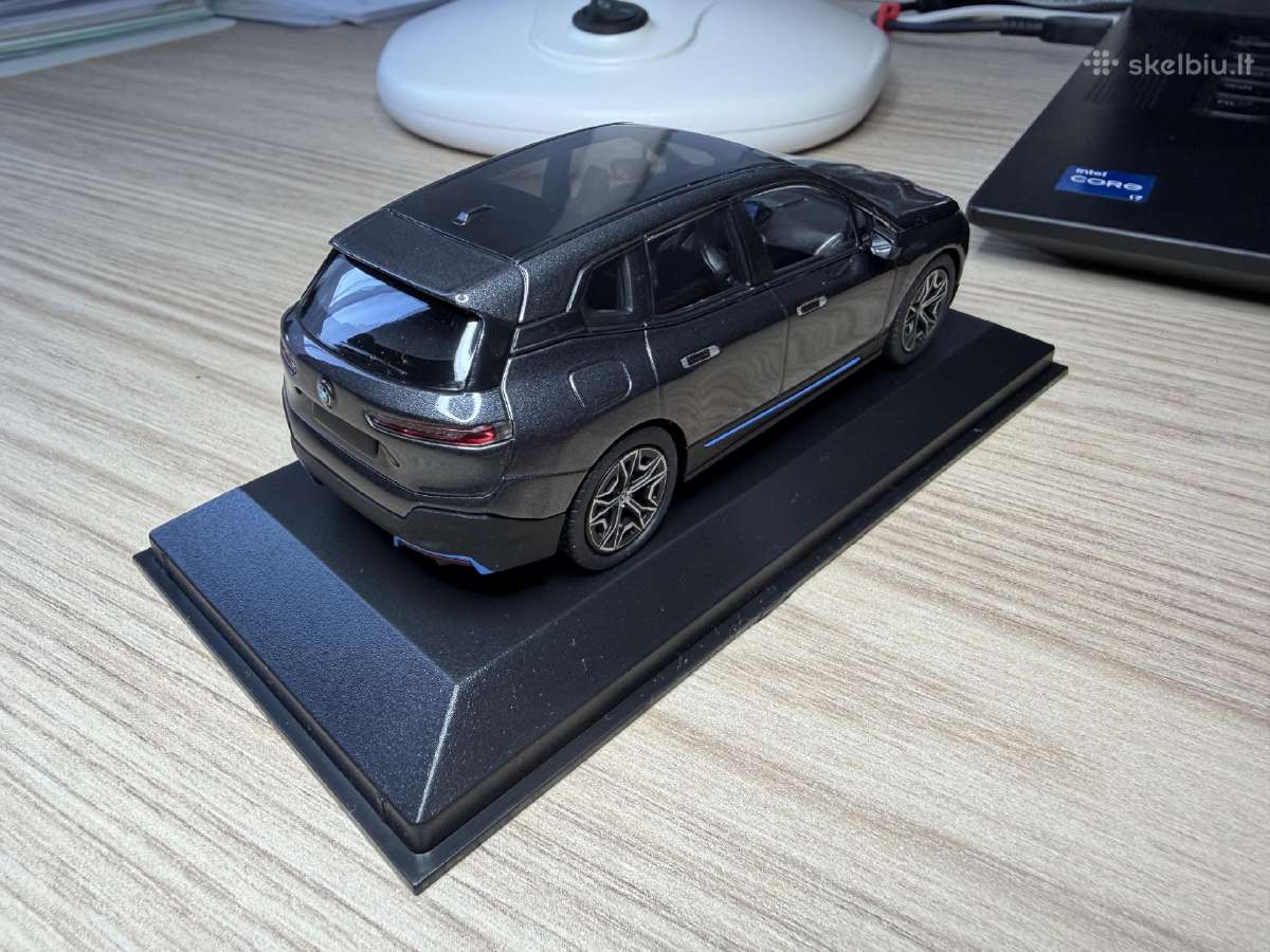 Parduodu Bmw IX 1/43 modeliuką - nuotraukos Nr. 4