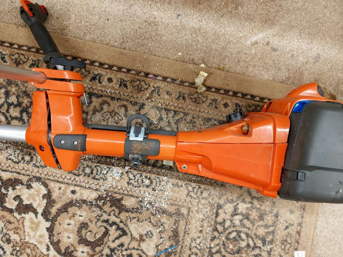 Husqvarna 555 fx - nuotraukos Nr. 3