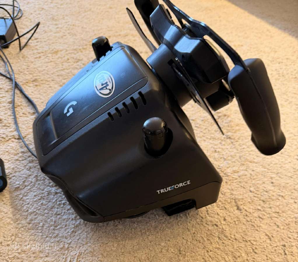 Logitech G923 vairas ir pedalai (Xbox ir Pc) - nuotraukos Nr. 5