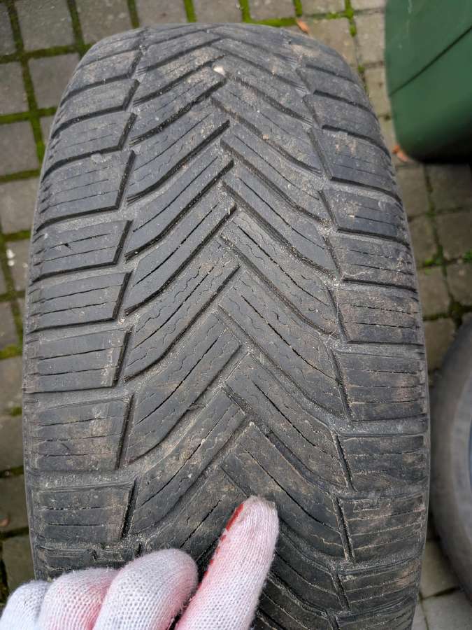 2vnt 215/55 R17 Michelin Alpin 6 - nuotraukos Nr. 3