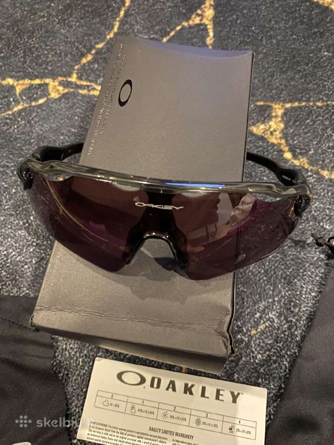 Oakley akiniai - nuotraukos Nr. 5