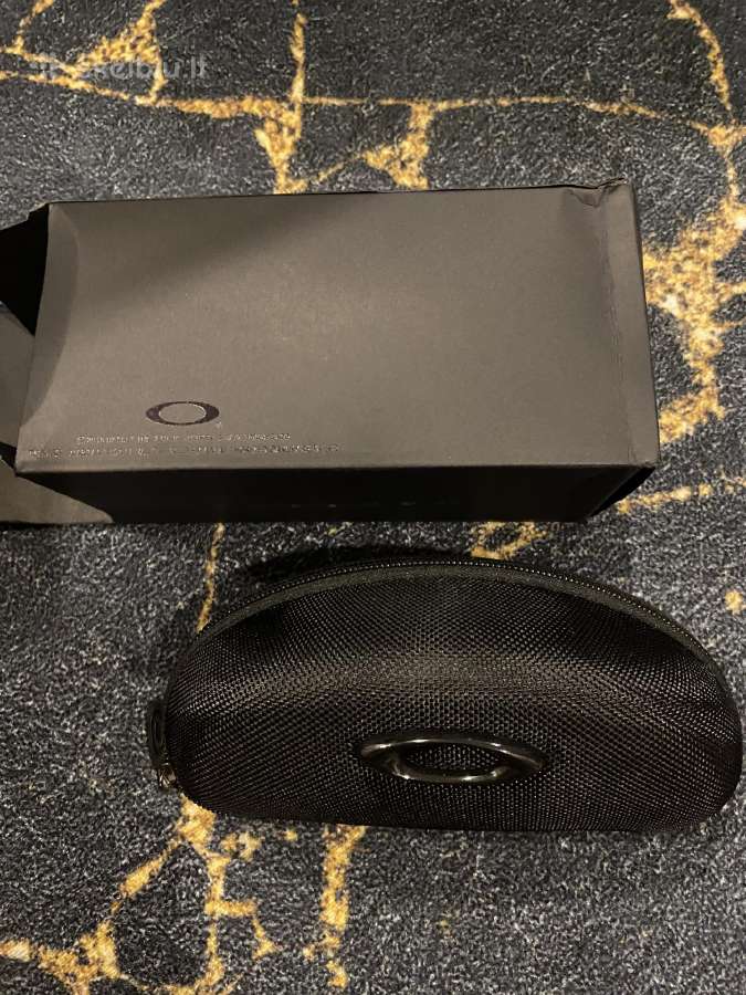 Oakley akiniai - nuotraukos Nr. 2
