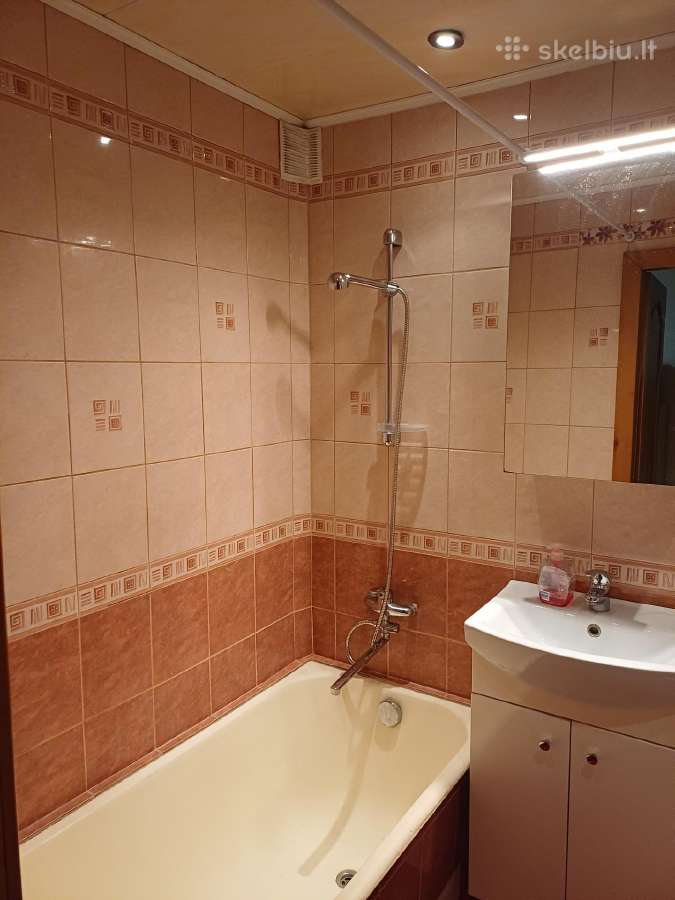 Išnuomojamas suremonuotas 1 k.butas Karoliniškėse - nuotraukos Nr. 14