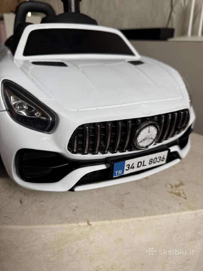 Mercedes Benz paspiriamas automobilis - nuotraukos Nr. 2