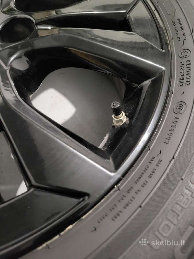 Toyota yaris cross ratai su žieminem padangom - nuotraukos Nr. 2