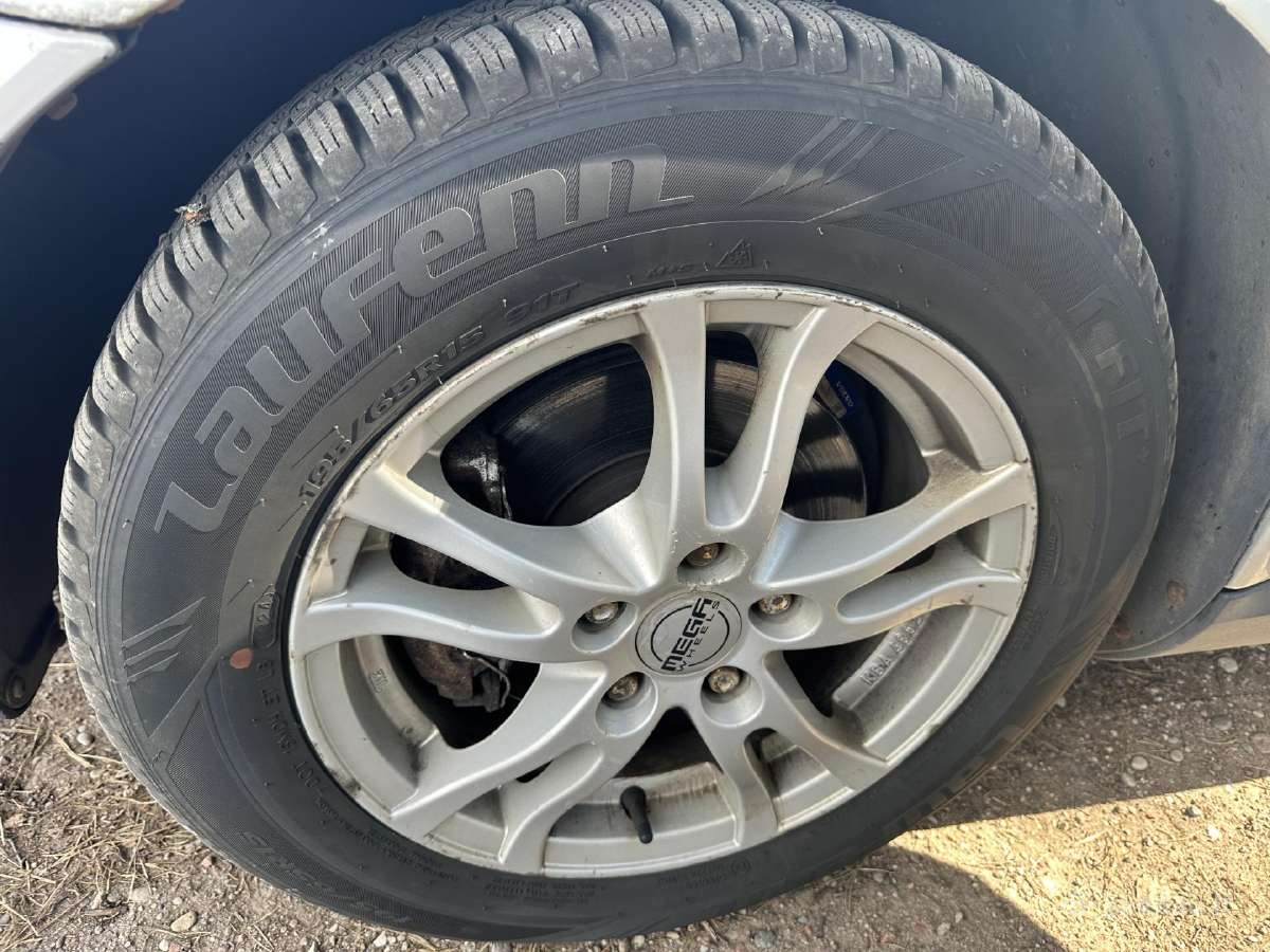 Volvo S40 2005 1.8 benzinas (defektais - nuotraukos Nr. 6