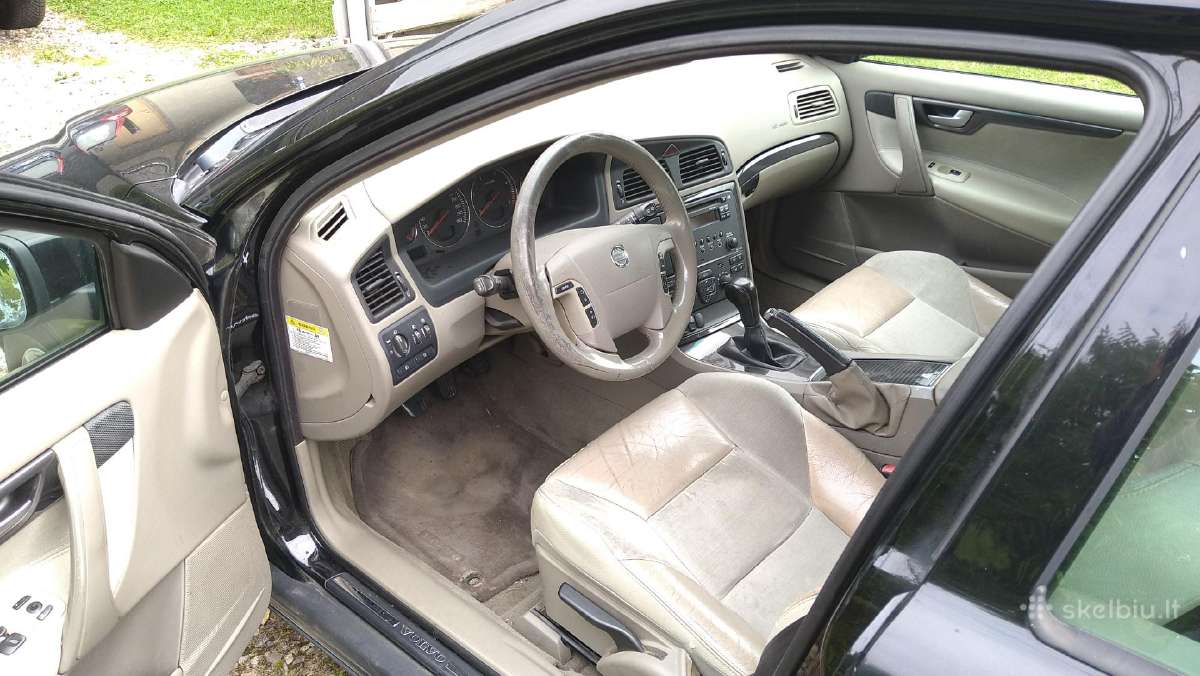 Volvo V70 - nuotraukos Nr. 4