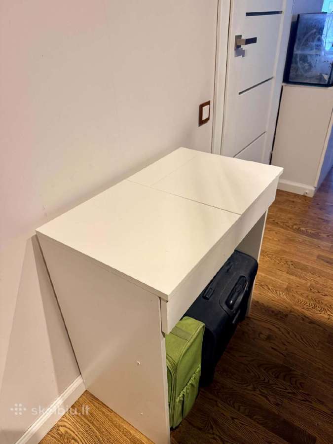 Kosmetinis staliukas Ikea - nuotraukos Nr. 4