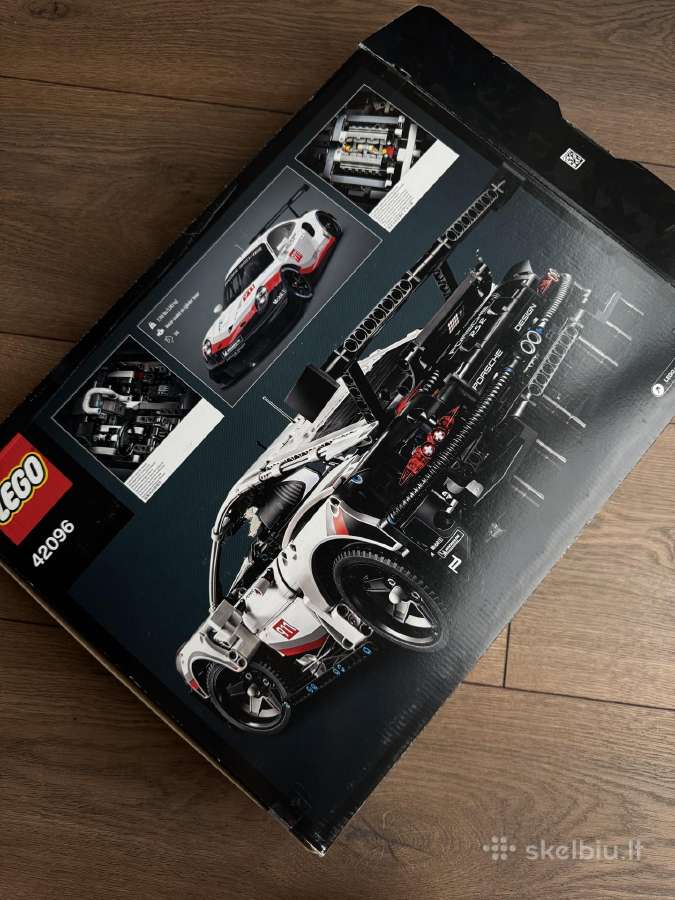 Lego Technic Porsche 911 Rsr“ (42096) - nuotraukos Nr. 2