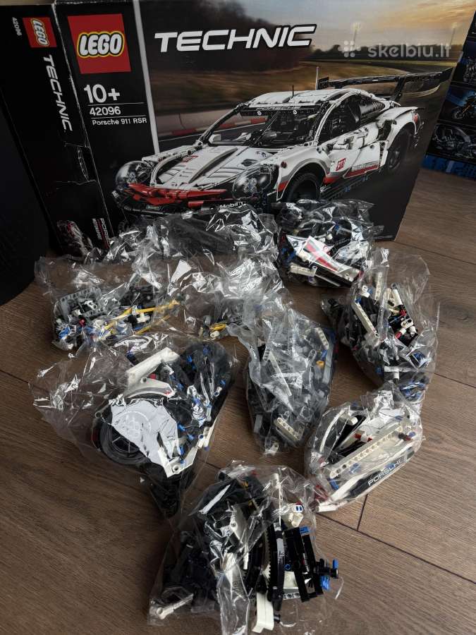 Lego Technic Porsche 911 Rsr“ (42096) - nuotraukos Nr. 3