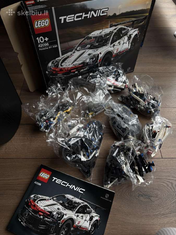 Lego Technic Porsche 911 Rsr“ (42096) - nuotraukos Nr. 4