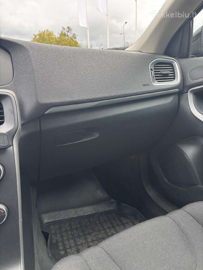 Volvo V40 2016 m. 2.0 D 88 kw - nuotraukos Nr. 33