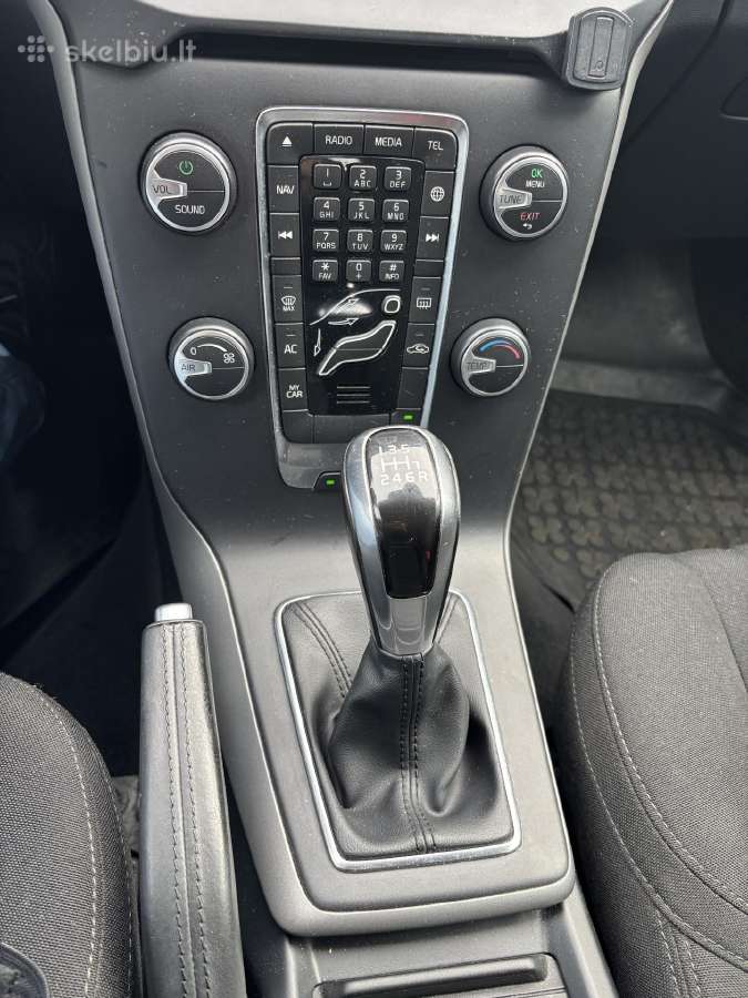 Volvo V40 2016 m. 2.0 D 88 kw - nuotraukos Nr. 38