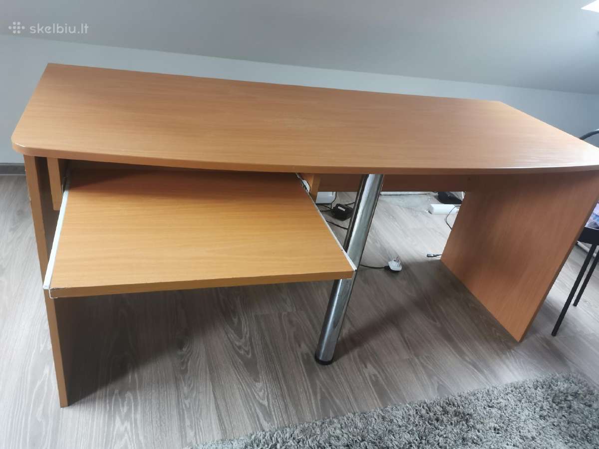 Rašomas stalas - nuotraukos Nr. 4