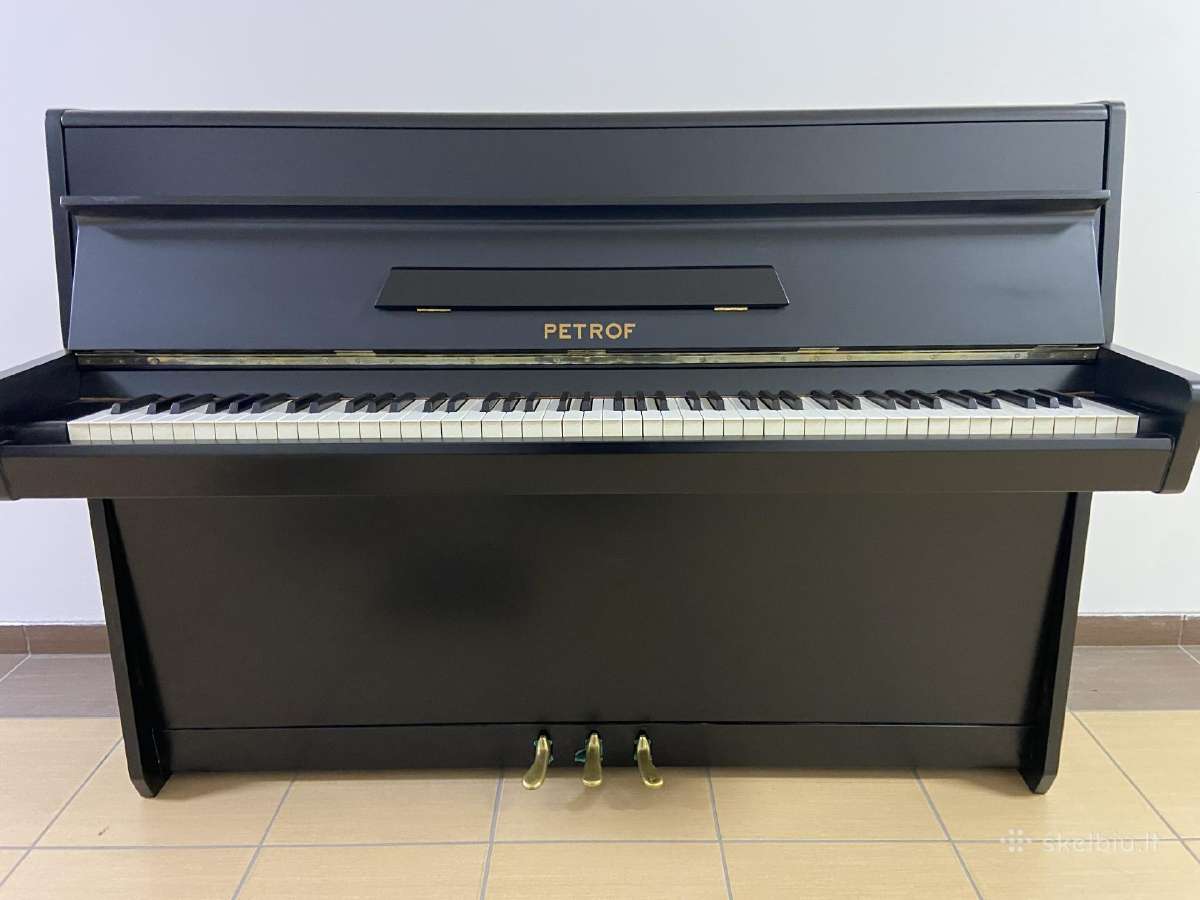 Parduodamas juodas pianinas Petrof mod. 102 Čekija - nuotraukos Nr. 2