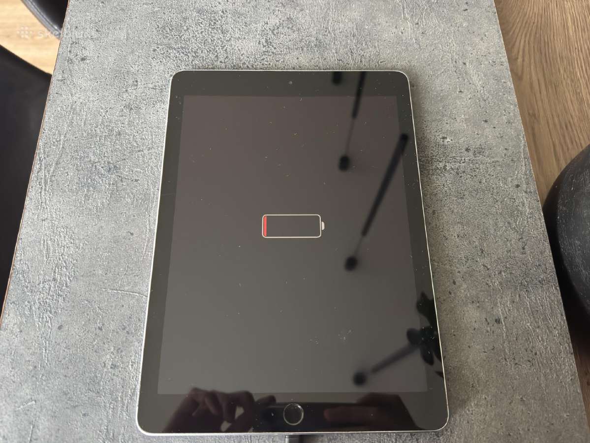 2018 iPad 6gen 32gb A1893 pririšti prie įmones. - nuotraukos Nr. 3