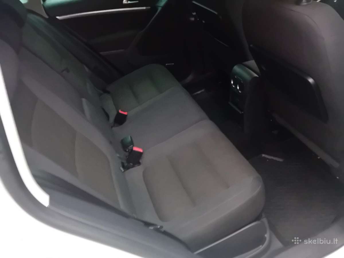 Puikaus stovio Volkswagen Tiguan - nuotraukos Nr. 10