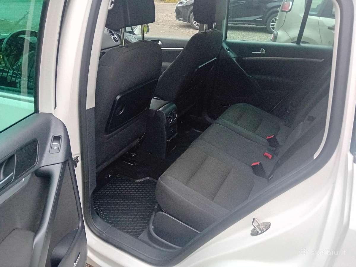 Puikaus stovio Volkswagen Tiguan - nuotraukos Nr. 14
