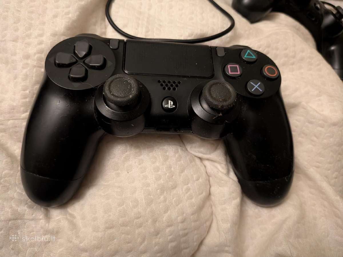 Playstation 4 1tb + 2 pulteliai + 6 žaidimai - nuotraukos Nr. 13