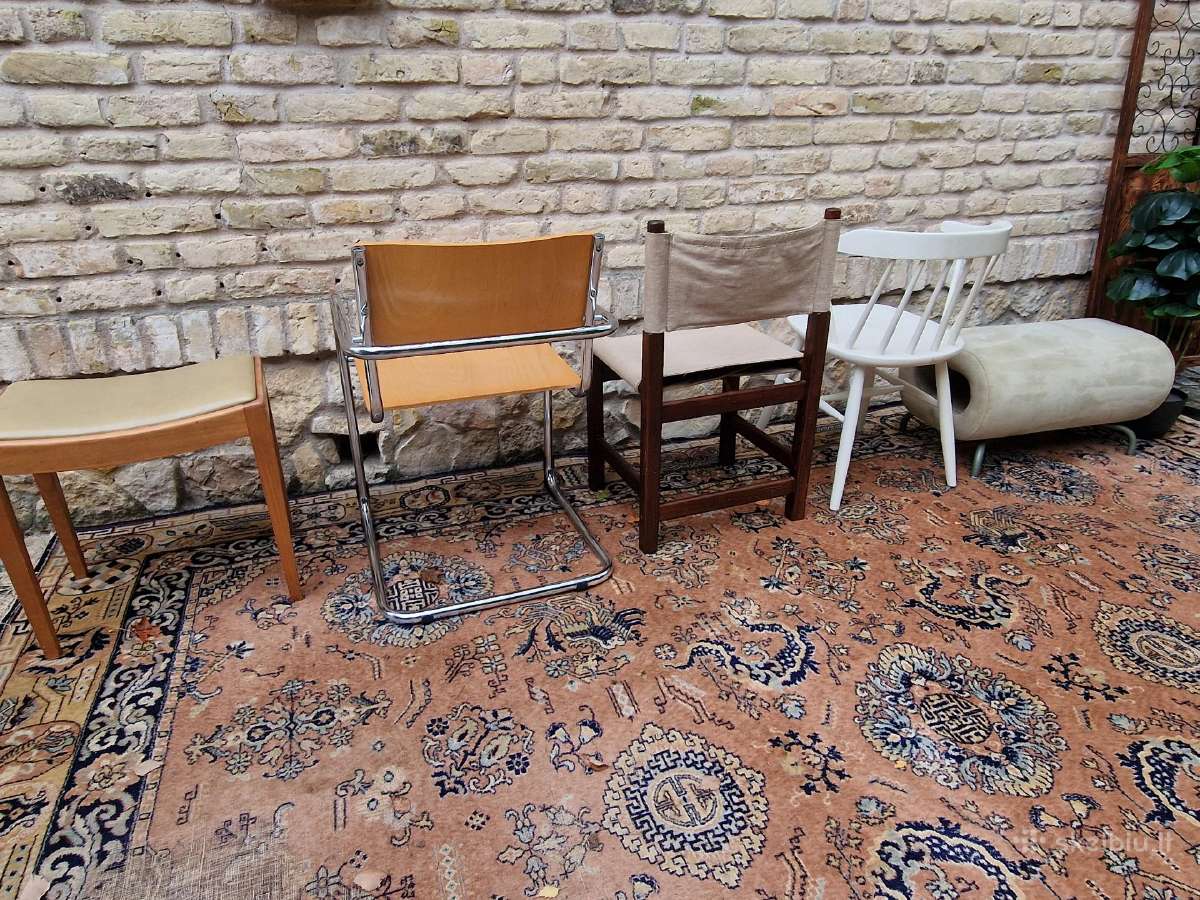 Vintažinės mid century interjerinės kėdės ir pufai - nuotraukos Nr. 21