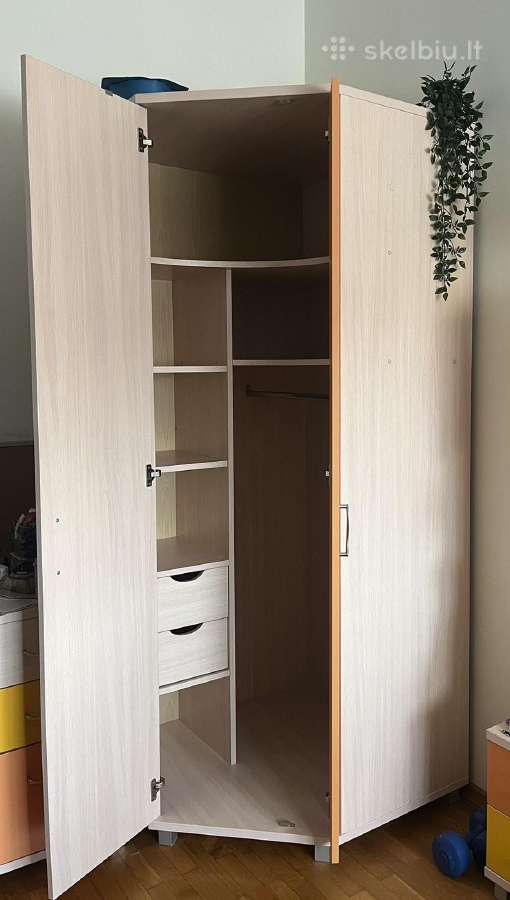 Parduodu jaunuolio baldų komplektą - nuotraukos Nr. 2