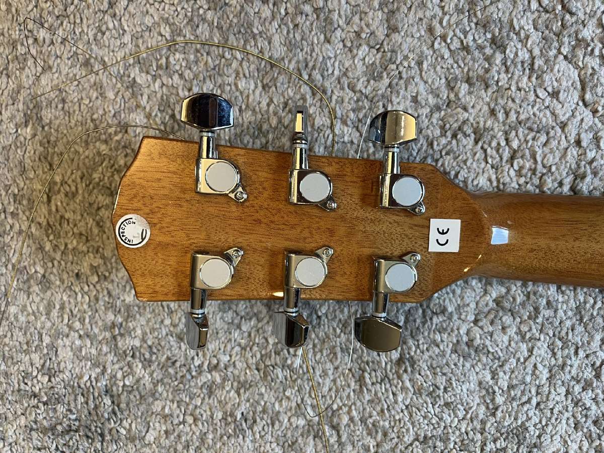 Elektroakustinė gitara Fender T-bucket 400ce - nuotraukos Nr. 7