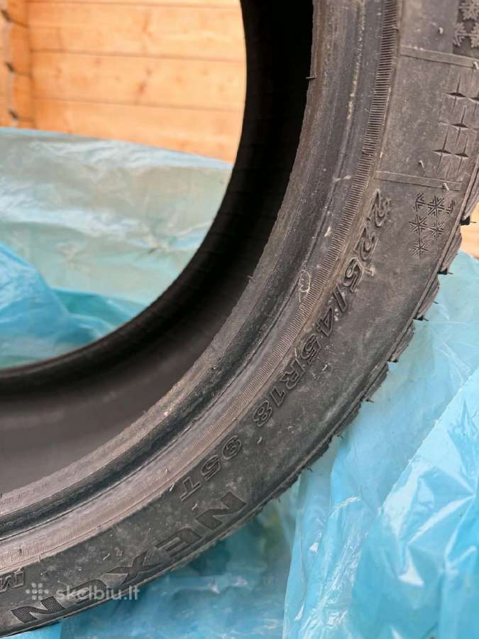 Parduodu naudotas žiemines 225/45 R18 - nuotraukos Nr. 4