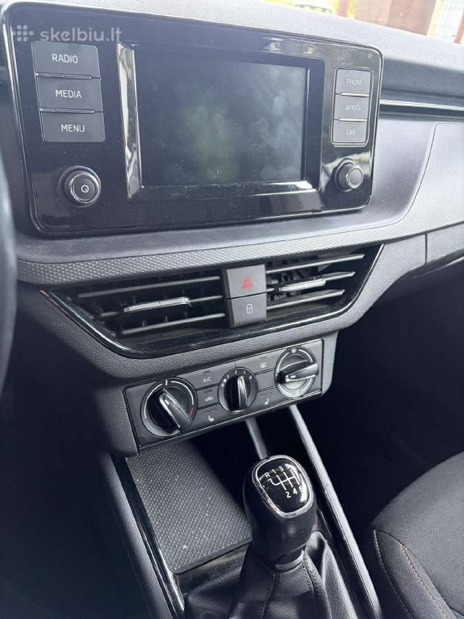 Kaip naujas Škoda Kamiq 1.5 su mechanine dėže - nuotraukos Nr. 13