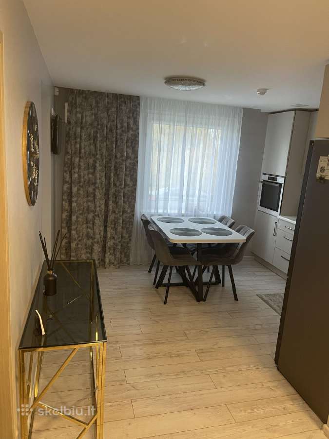 Pilnai renovuotas 4 kambarių butas - nuotraukos Nr. 6