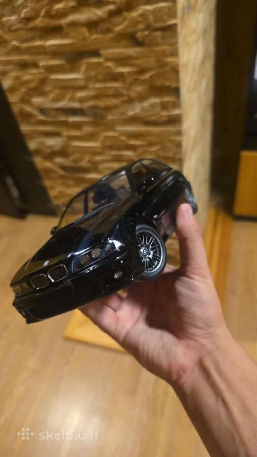 Bmw m5 e39 1/18 model - nuotraukos Nr. 5