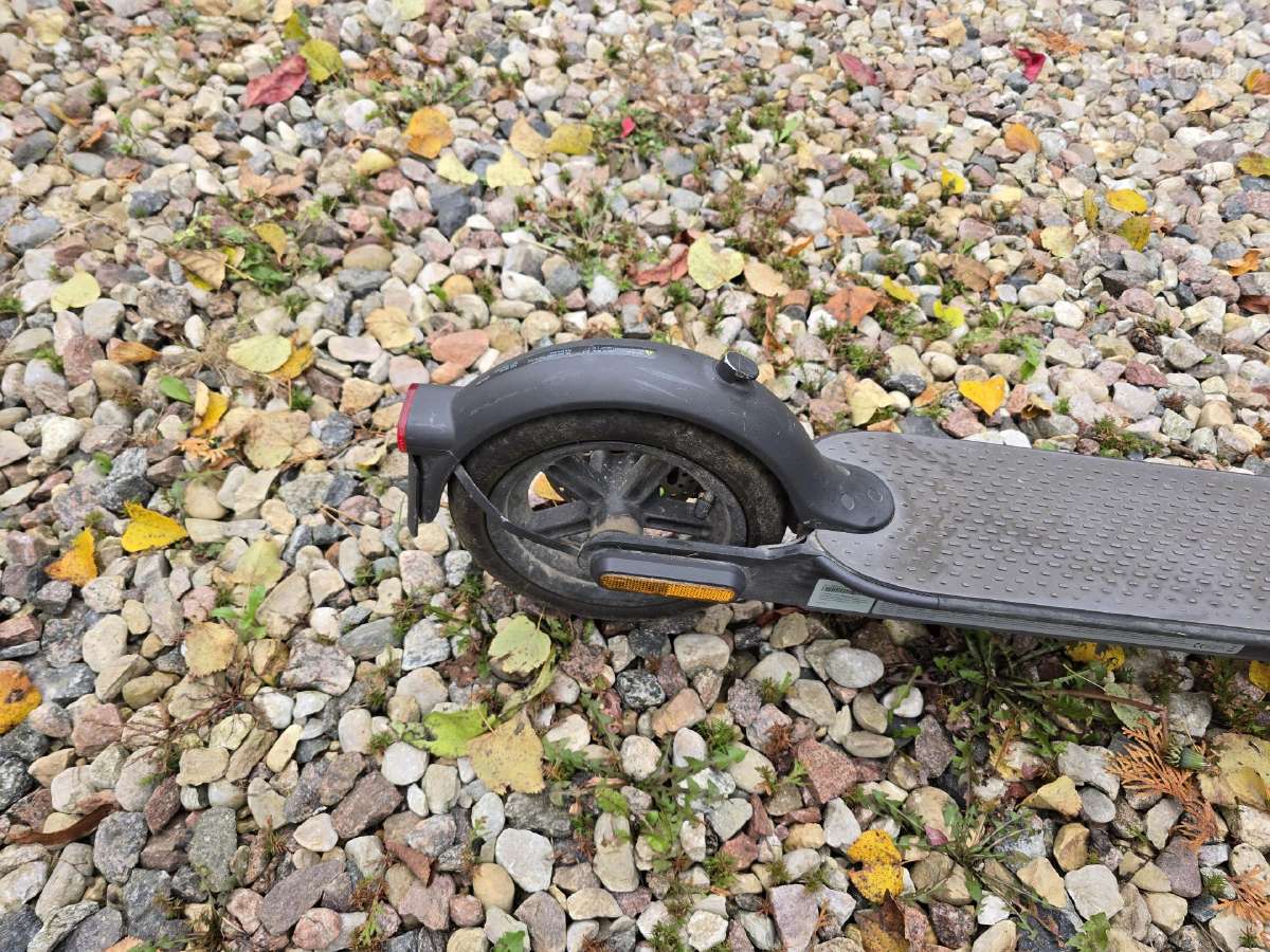 Elektrinis paspirtukas Xiaomi S1 Scooter - nuotraukos Nr. 4