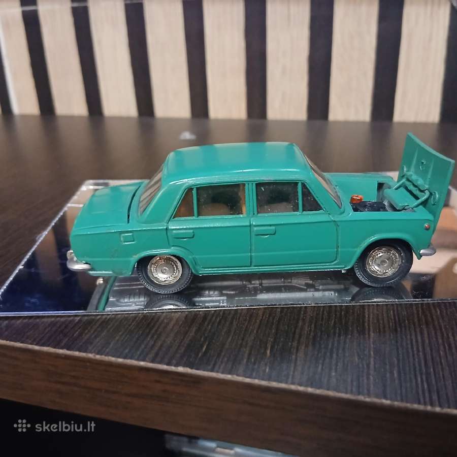 Sovietinė metalinė mašinėlė Žiguli - nuotraukos Nr. 4