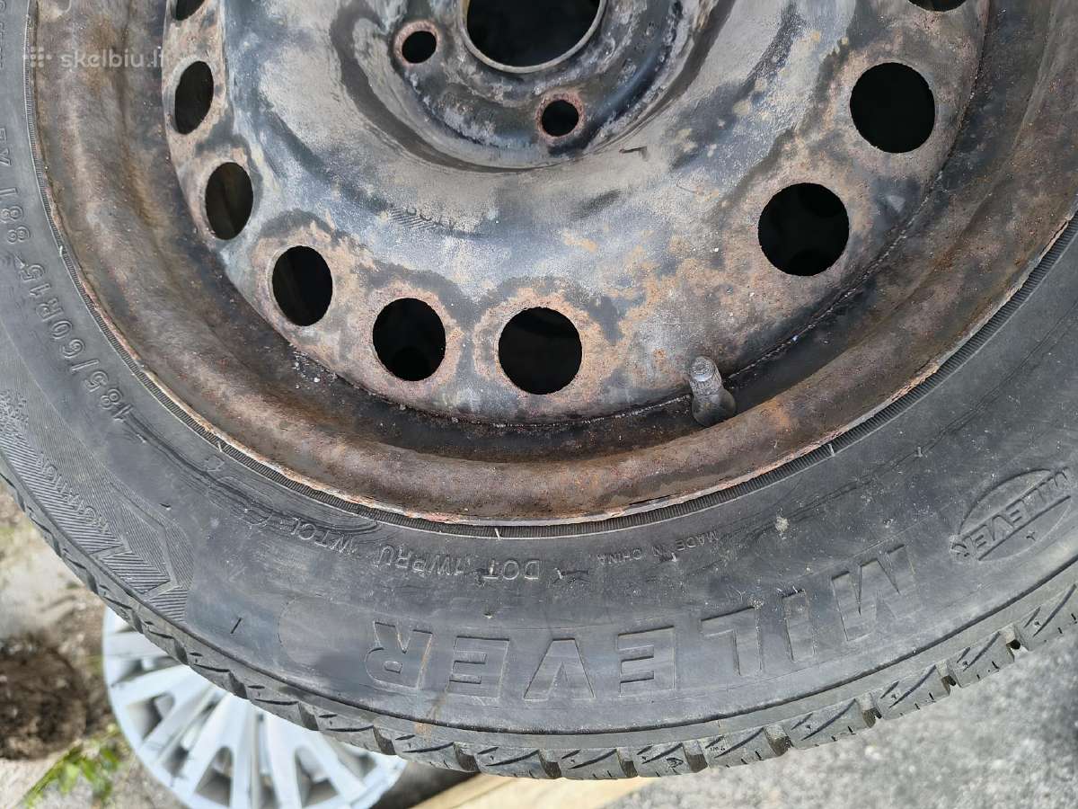 185/60 R15 žieminės padangos + ratlankiai - nuotraukos Nr. 3