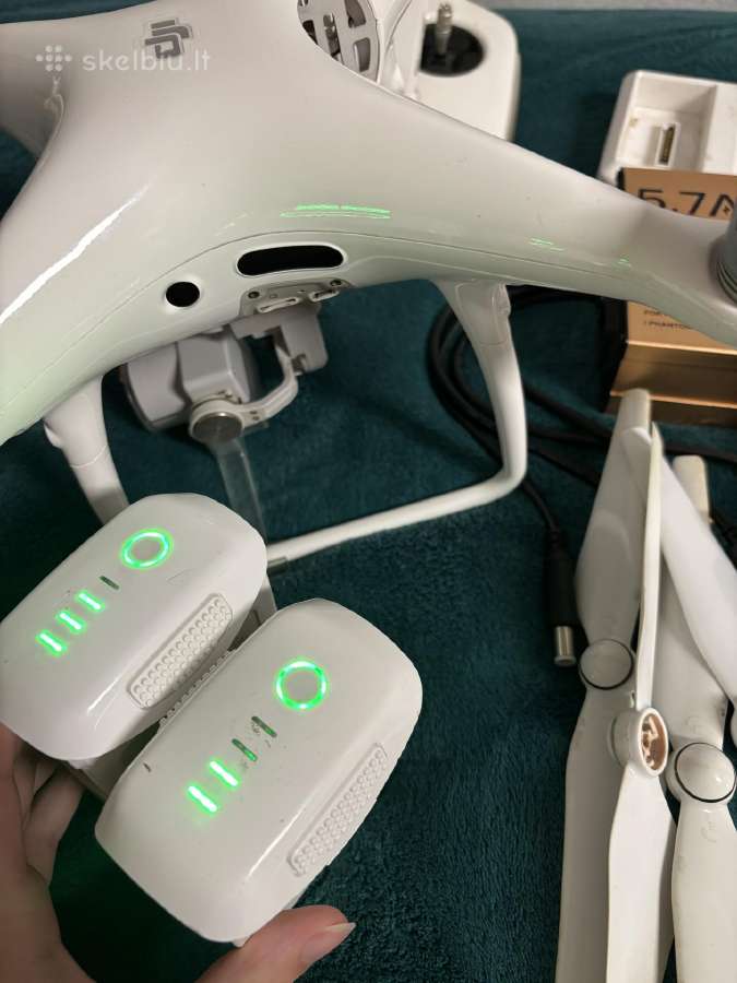 Dronas Dji Phantom 4 Pro su priedais - nuotraukos Nr. 3