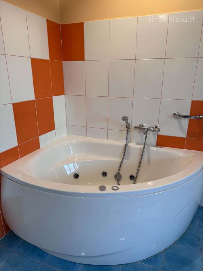 Parduodama erdvi hidromasažinė Jacuzzi vonia – pui - nuotraukos Nr. 2
