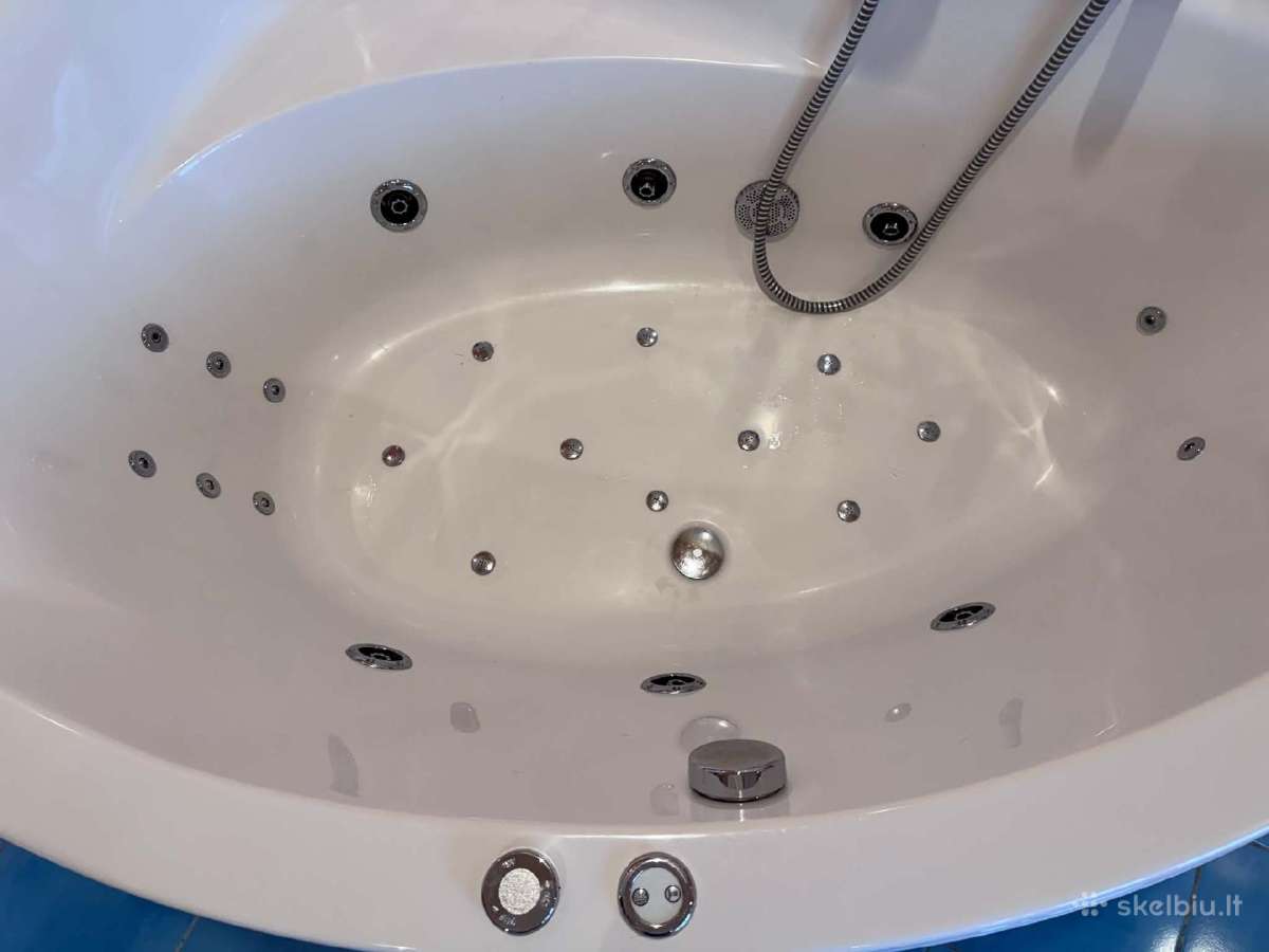 Parduodama erdvi hidromasažinė Jacuzzi vonia – pui - nuotraukos Nr. 4