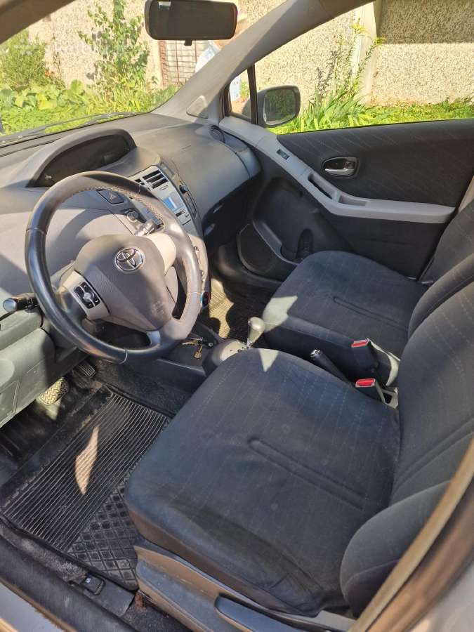 Toyota yatis - nuotraukos Nr. 5