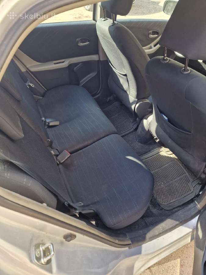 Toyota yatis - nuotraukos Nr. 6