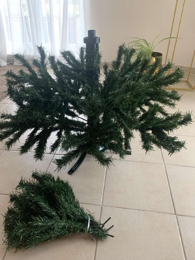 Dirbtinė tanki kalėdinė eglė 140cm - nuotraukos Nr. 10