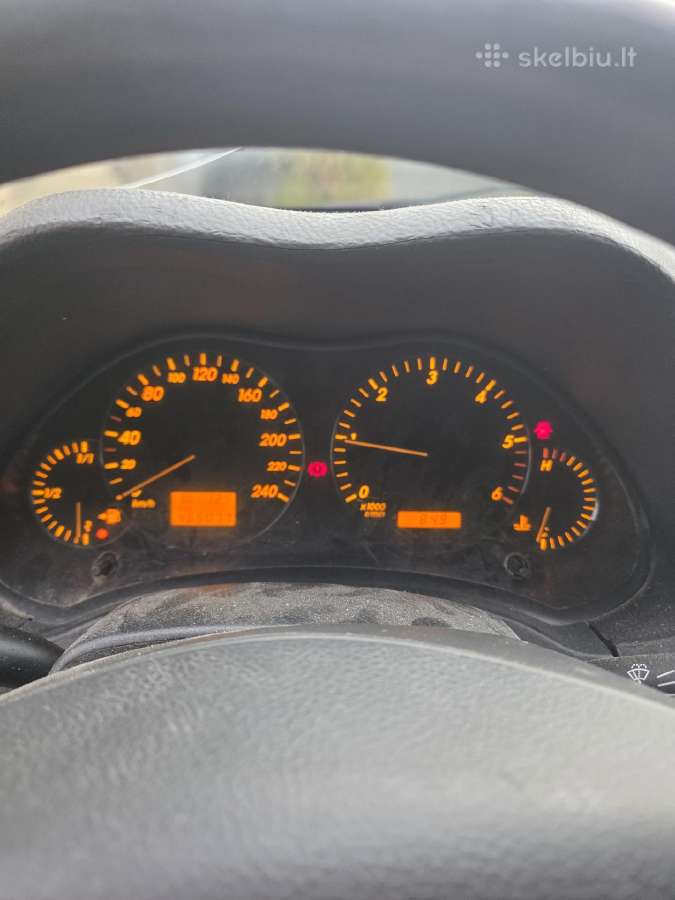 Toyota Avensis - nuotraukos Nr. 2